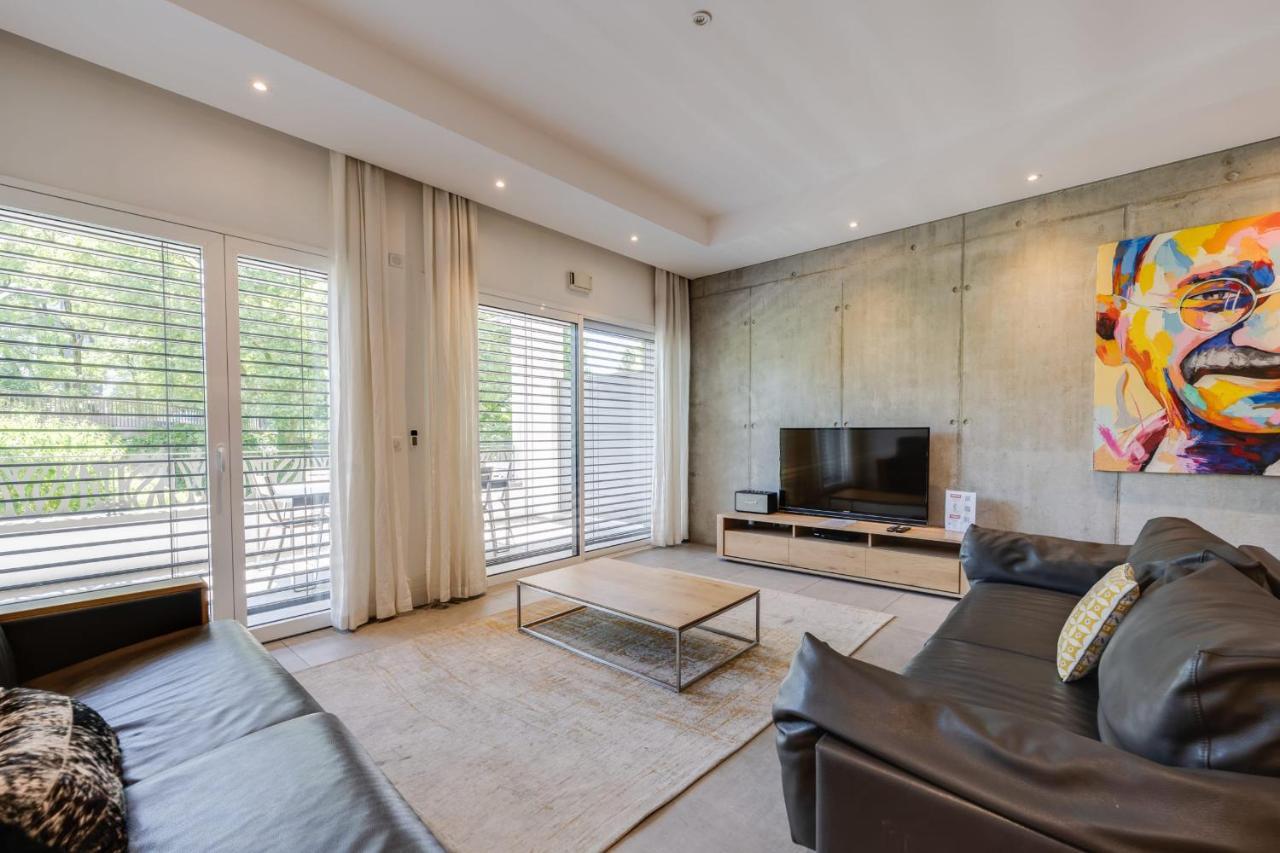 Le Kube - Appartements De Prestige Au Centre D'Annecy Bagian luar foto