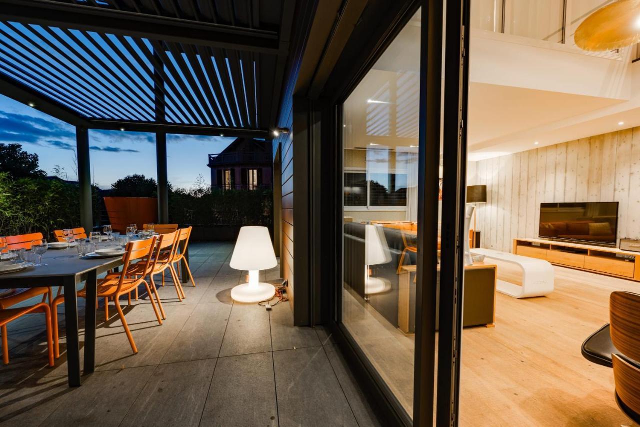 Le Kube - Appartements De Prestige Au Centre D'Annecy Bagian luar foto