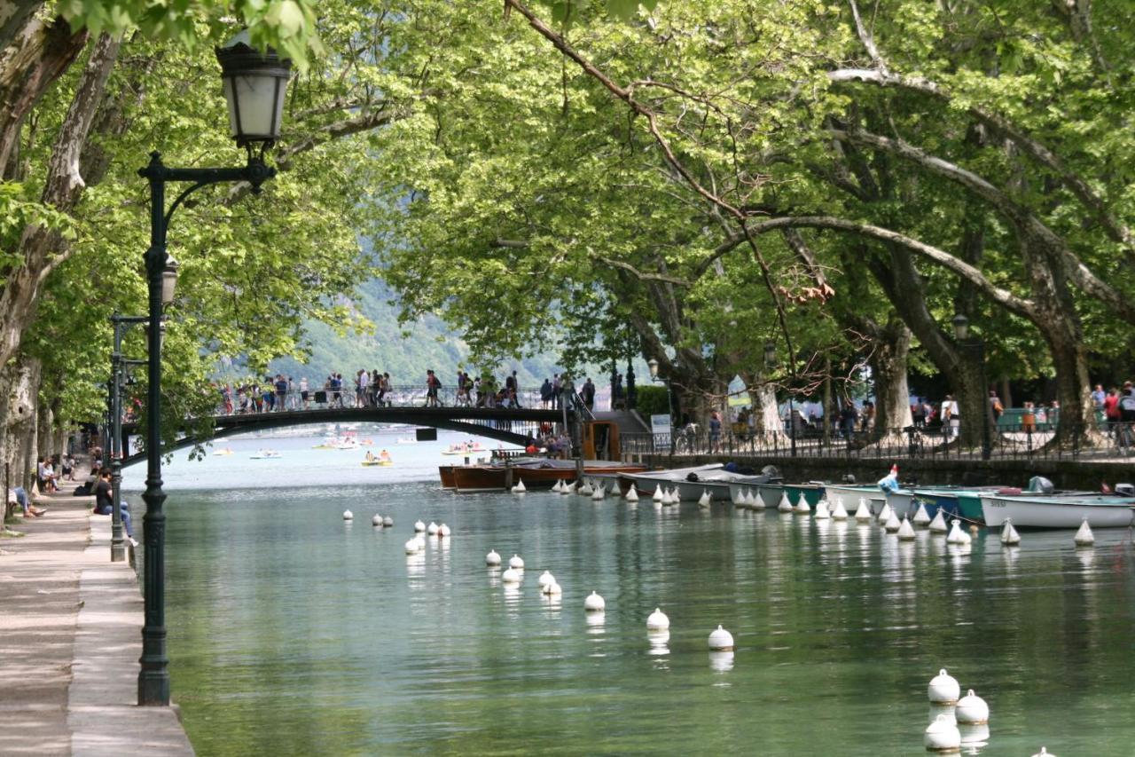 Le Kube - Appartements De Prestige Au Centre D'Annecy Bagian luar foto