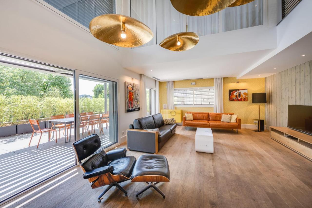 Le Kube - Appartements De Prestige Au Centre D'Annecy Bagian luar foto