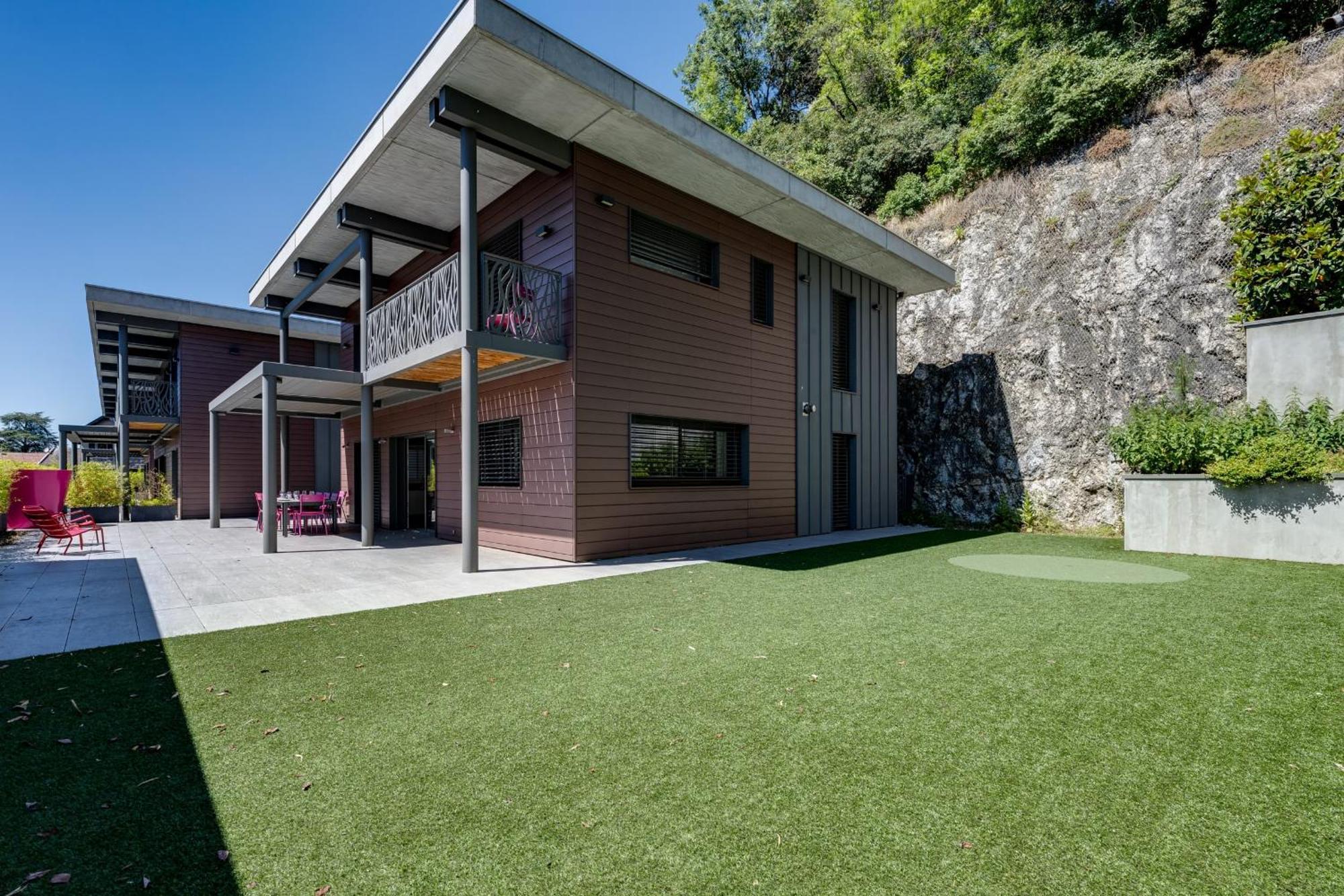 Le Kube - Appartements De Prestige Au Centre D'Annecy Bagian luar foto